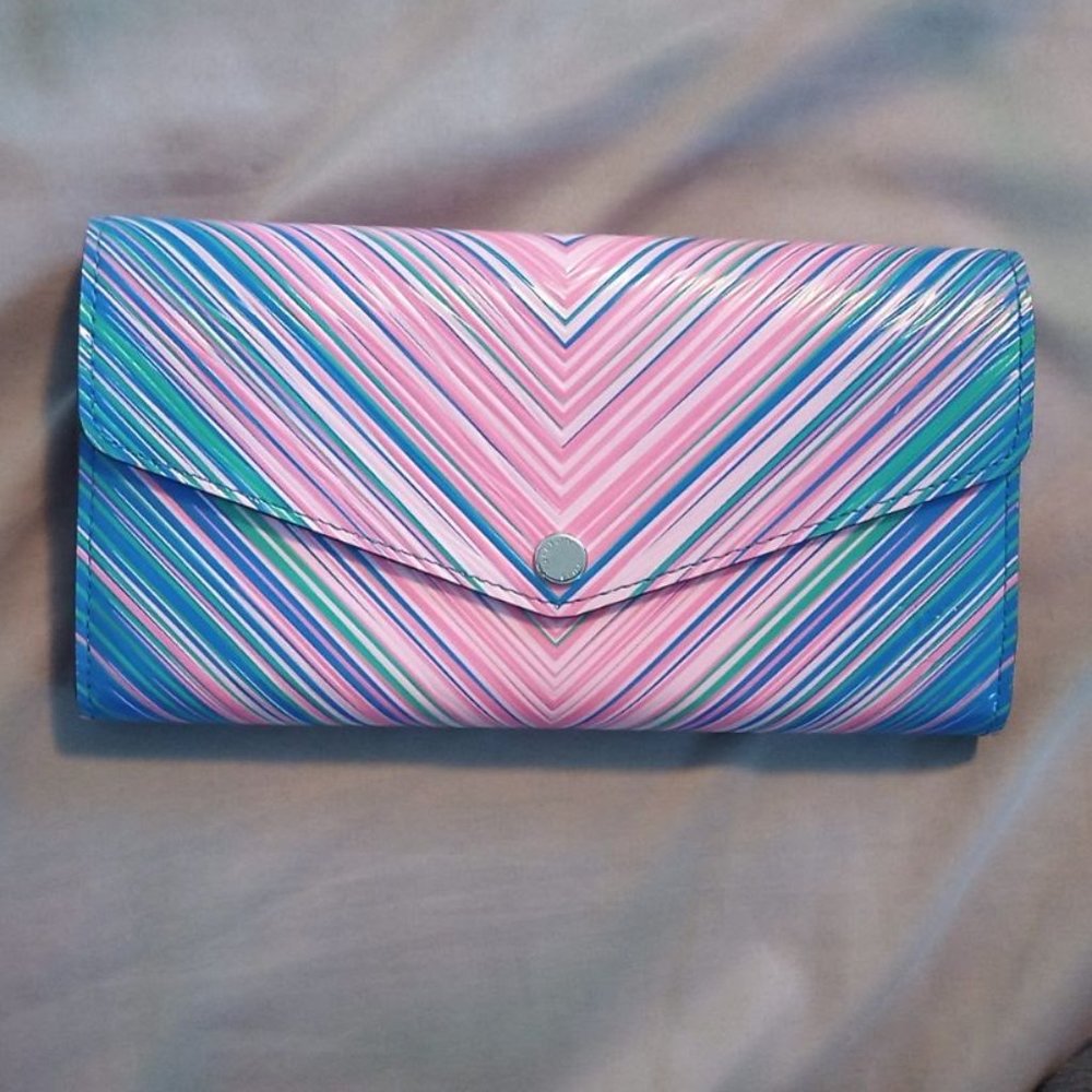 🩷🩵PRISTINE Ltd Ed LV Tropical Epi Sarah Long Wallet (w/ Box, Dust Bag & Chain) - Picture 12 of 12